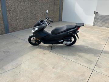 Honda pcx 125 beschikbaar voor biedingen