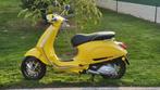 Vespa sprint 125 jaune mate, Fietsen en Brommers, Ophalen, Zo goed als nieuw