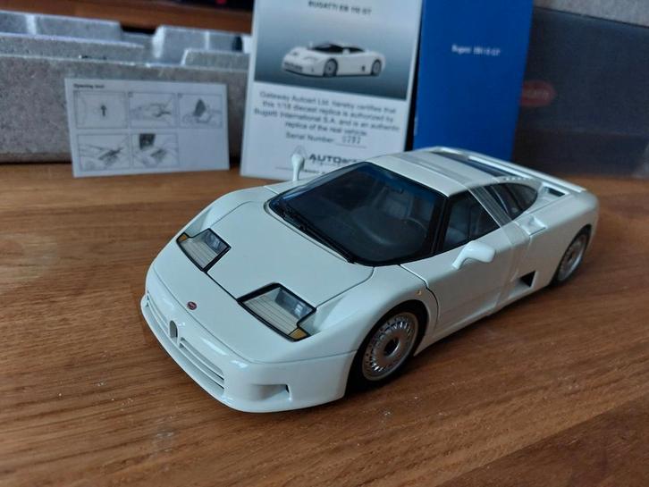 Autoart 70978 Bugatti EB 110 GT 1/18 Blanche RARE, Hobby & Loisirs créatifs, Voitures miniatures | 1:18, Comme neuf, Voiture, Autoart