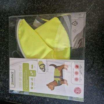 Veiligheidshesje voor hond met licht(oplaadbaar)  beschikbaar voor biedingen