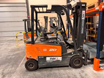 Heftruck doosan. 820x-7 beschikbaar voor biedingen