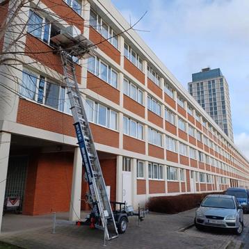 LADDERLIFT TE HUUR / VERHUISLIFT / VERHUISWAGEN / TRANSPORT