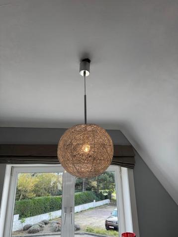 Verlichting plafond beschikbaar voor biedingen