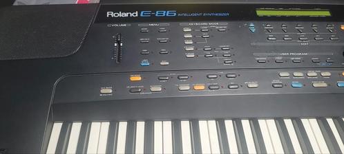 ROLAND E86 INTELLIGENT SYNTHESIZER, Muziek en Instrumenten, Keyboards, Zo goed als nieuw, Ophalen of Verzenden