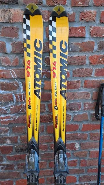 Alpineskiën + stokken  beschikbaar voor biedingen