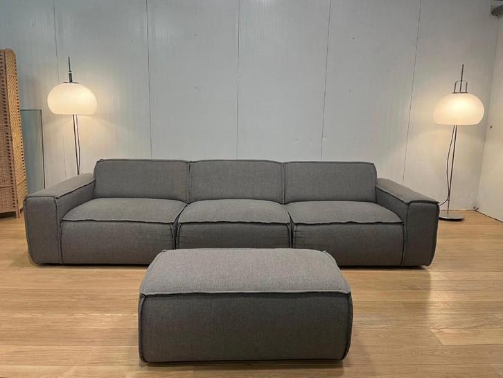 Fest Amsterdam Modulaire 4-Zits + Hocker Grijs, Huis en Inrichting, Zetels | Zetels, Zo goed als nieuw, Rechte bank, Vierpersoons of meer