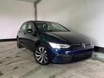 VW Golf 8 1.0 eTSI Autom. hybride Pano LED ACC 24 mnd garant, Auto's, Stof, Euro 6, Blauw, 3 cilinders