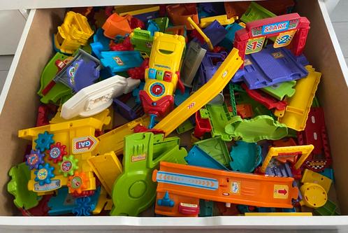 Vtech toet toet auto lot, Kinderen en Baby's, Speelgoed | Vtech, Zo goed als nieuw, Ophalen