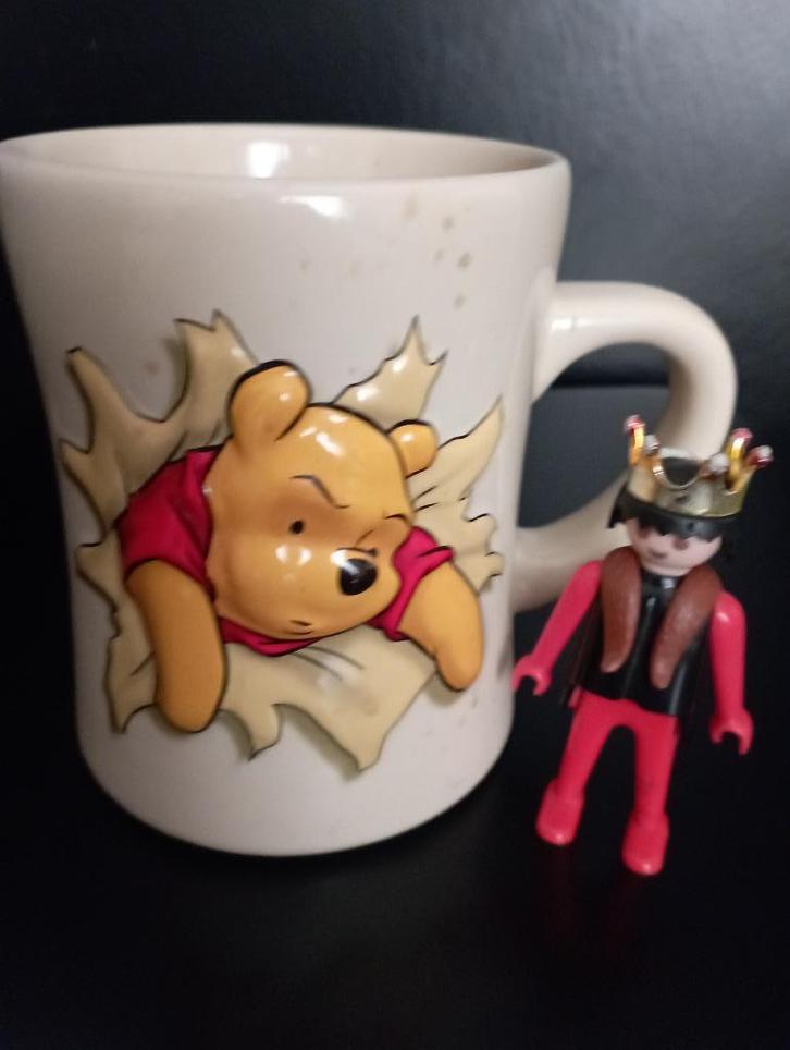 439) Winnie de poeh tas/kop, Verzamelen, Disney, Zo goed als nieuw, Servies, Ophalen of Verzenden