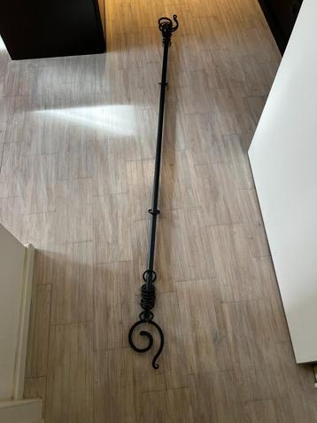 Gordijnenroede zwart metaal zuiderse stijl beschikbaar voor biedingen
