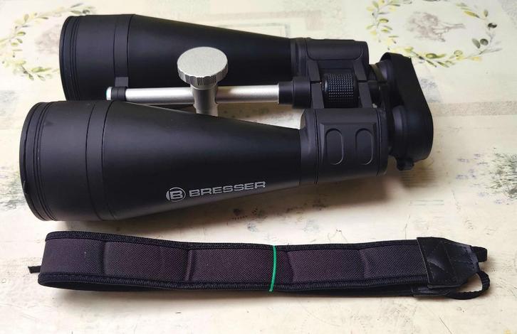 Bresser 20x80 bino/verrekijker in prima staat., Audio, Tv en Foto, Optische apparatuur | Verrekijkers, Gebruikt, Porro (met knik)