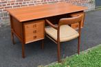 bureau en zijn fauteuil, Ophalen, Zo goed als nieuw, Bureau