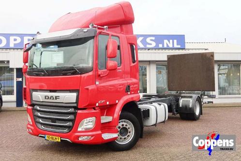 DAF CF 290 FA Chassis + 2500 KG Dhollandia laadklep, Auto's, Vrachtwagens, Bedrijf, ABS, Airconditioning, Cruise Control, Navigatiesysteem