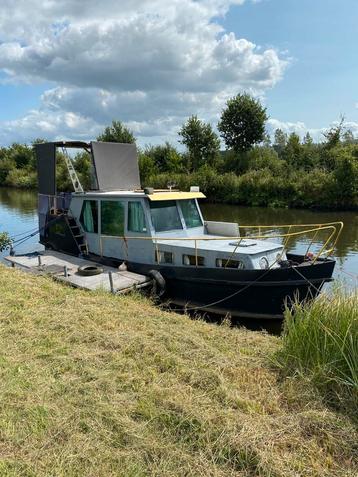 Manta project boot beschikbaar voor biedingen