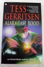 Alarmfase rood – Tess Gerritsen – zie korte inhoud, Boeken, Science fiction, Gelezen, Tess Gerritsen, Ophalen of Verzenden