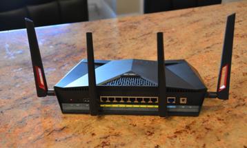 asus RT-AC88U beschikbaar voor biedingen