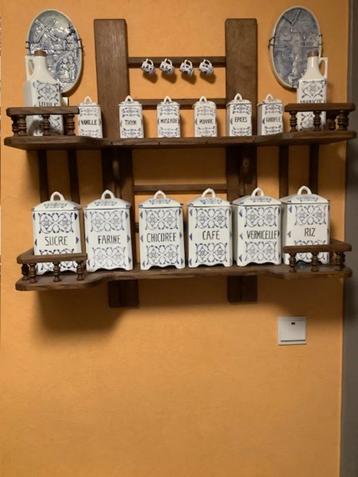 stel oude voorraad potten 6 gr 6 kl + 2 kannetjes beschikbaar voor biedingen