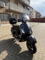 Piaggio Vespa GTS SUPER 300, Fietsen en Brommers, Ophalen, Zo goed als nieuw