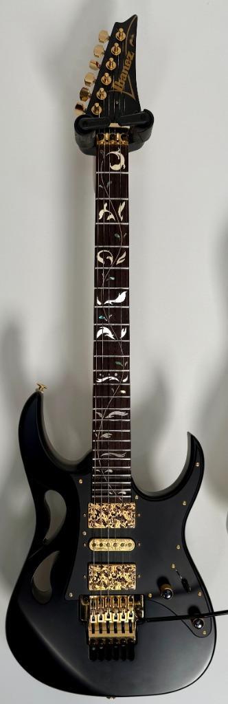 Ibanez Pia Onix zwarte gitaar, Muziek en Instrumenten, Snaarinstrumenten | Gitaren | Elektrisch, Nieuw, Solid body, Ibanez, Ophalen