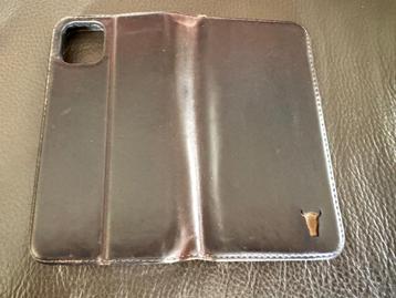 TORRO leren hoesje voor iPhone 11 bruin gedragen beschikbaar voor biedingen
