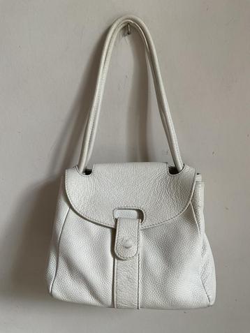 Handtasje van leder, made in Italy beschikbaar voor biedingen