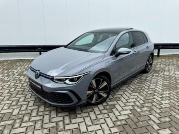 VOLKSWAGEN GOLF 8 GTE 245 PK | PLUG-IN HYBRID | PANO | TOP beschikbaar voor biedingen