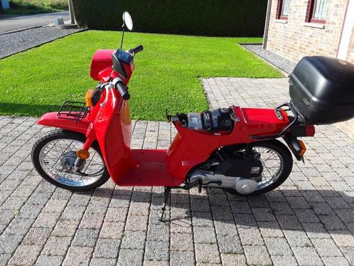 Honda scoopy sh50, Fietsen en Brommers, Snorfietsen en Snorscooters, Gebruikt, Ophalen