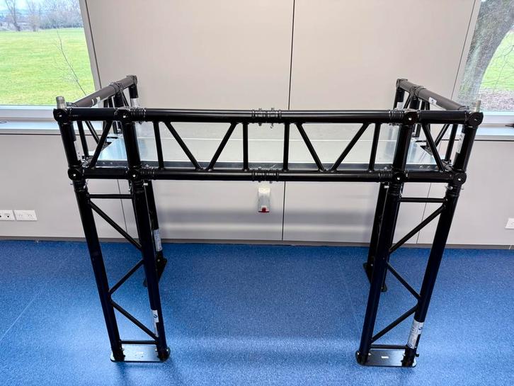DJ Booth Global Truss F32, Muziek en Instrumenten, Licht en Laser, Gebruikt, Ophalen