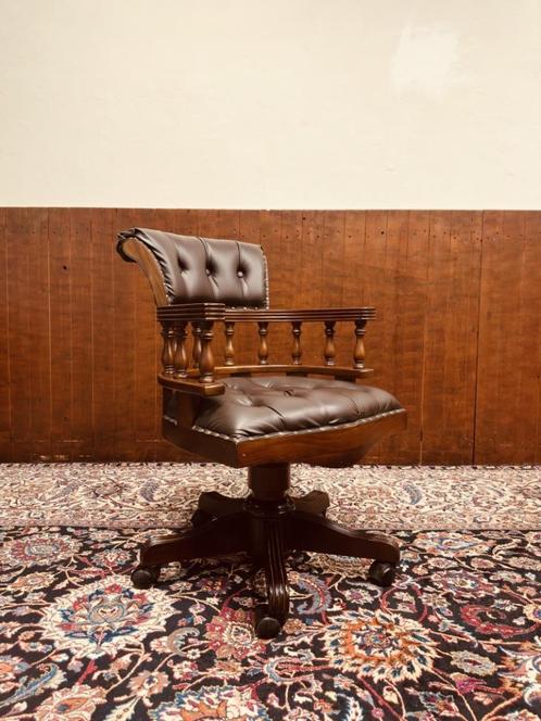 Klassiek Engels Chesterfield Bureaustoel, Antiek en Kunst, Antiek | Kantoor en Zakelijk, Ophalen of Verzenden