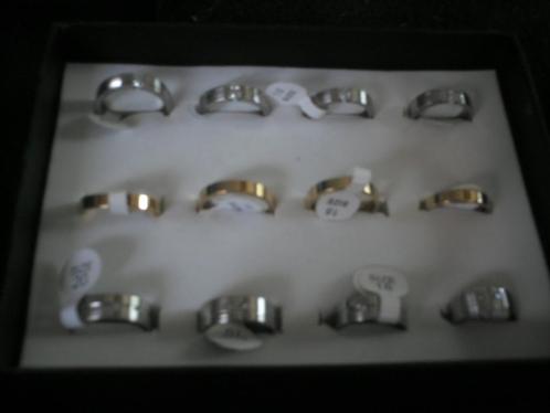 Lot Ringen van 10 stuks, Handtassen en Accessoires, Ringen, Nieuw, Dame of Heer, Kleiner dan 17, Overige kleuren, IJzer of Staal