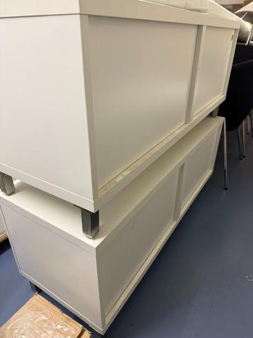 kastjes beschikbaar voor biedingen