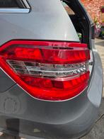 W 212 achterlicht, Ophalen