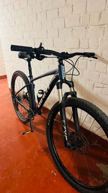 Fiets profissional beschikbaar voor biedingen