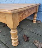 VENDU Très belle table basse ancienne en pin, Maison & Meubles, Enlèvement