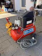 Luchtcompressor Panther AS-210, Doe-het-zelf en Bouw, Compressors, Ophalen, 6 tot 10 bar, Zo goed als nieuw, 200 tot 400 liter/min