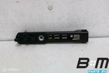 Hoogteverstelling voor gordel VW Passat B7 Var. 1T0857819B beschikbaar voor biedingen