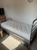 Eenpersoonsbed met onderbed en matras, Huis en Inrichting, Slaapkamer | Bedden, Ophalen
