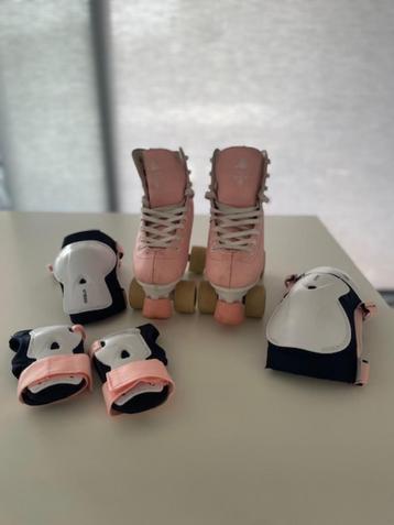Rolschaatsen (retro, roze) + beschermset - maat 37 beschikbaar voor biedingen