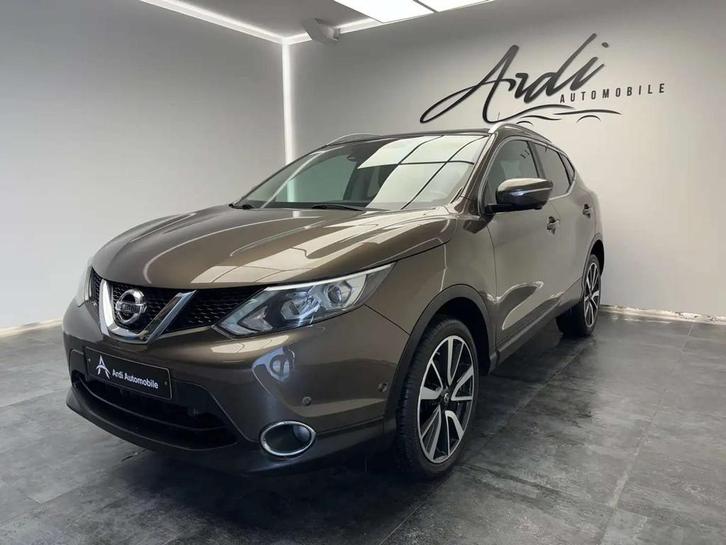 Nissan QASHQAI 1.6 dCi 4WD *TOIT PANO*XENON*1ER PROPRIO*GARA, Auto's, Nissan, Te koop, Qashqai, 360° camera, 4x4, ABS, Achteruitrijcamera