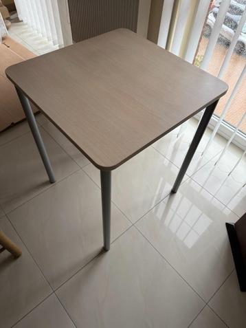 Table - Desserte beschikbaar voor biedingen