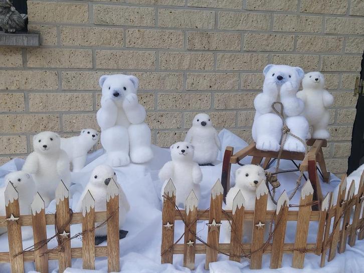 Ijsbeertjes in winterlandschap, Diversen, Kerst, Zo goed als nieuw, Ophalen