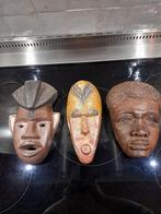 3 Decoratieve Afrikaanse maskers, Comme neuf, Enlèvement