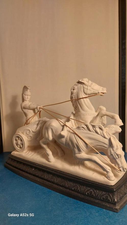 Romeinse krijger op de strijd wagen., Antiek en Kunst, Kunst | Beelden en Houtsnijwerken, Ophalen of Verzenden