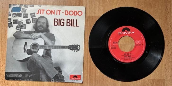 45T SINGLE BIG BILL SIT ON IT - BOBO - BLUES BELPOP, Cd's en Dvd's, Vinyl Singles, Zo goed als nieuw, Single, Pop, 7 inch, Ophalen of Verzenden