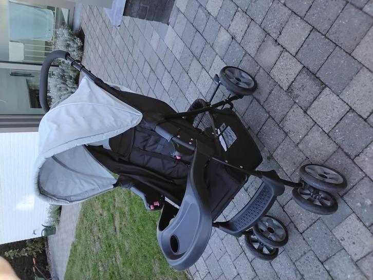 Kinderbuggy zwart met lichtgrijze kap, merk Tex, Kinderen en Baby's, Buggy's, Zo goed als nieuw, Overige merken, Regenhoes, Verstelbare rugleuning