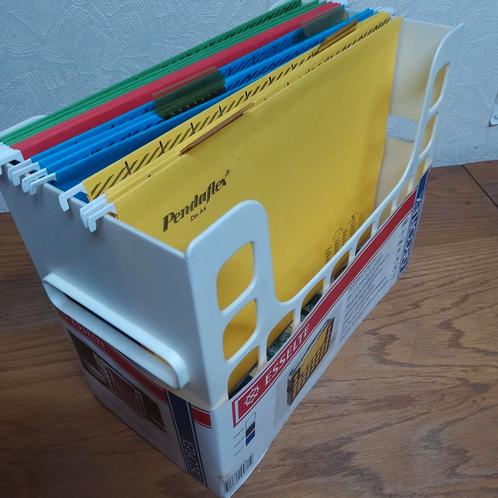 Hangmappen opbergbox "Esselte " + 8 mappen., Diversen, Bureau-accessoires, Zo goed als nieuw, Ophalen of Verzenden