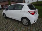 TOYOTA YARIS HYBRIDE euro 6 automaat airco parkeercamera., Auto's, Euro 6, 4 cilinders, Wit, 5 zetels