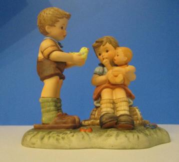 Goebel:80 BH -Time To Play- 1999-14cm.-Excellent-orig. doos beschikbaar voor biedingen