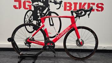 vélo de course Wilier Cento 1 Air Disque Carbone disponible aux enchères