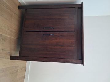 Vitrinekast IKEA hout - bruin beschikbaar voor biedingen